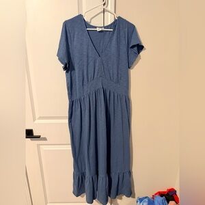 GAP Flutter Sleeve V-Neck Midi Dress